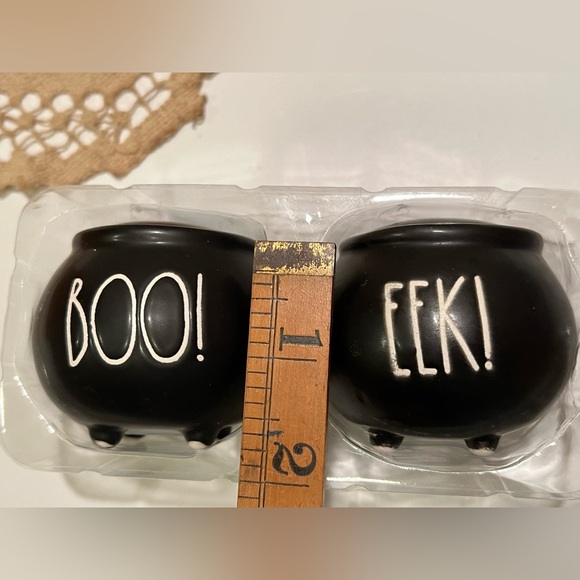 NWT RAE DUNN HALLOWEEN CAULDRON SALT & PEPPER SHAKERS. - Picture 10 of 10